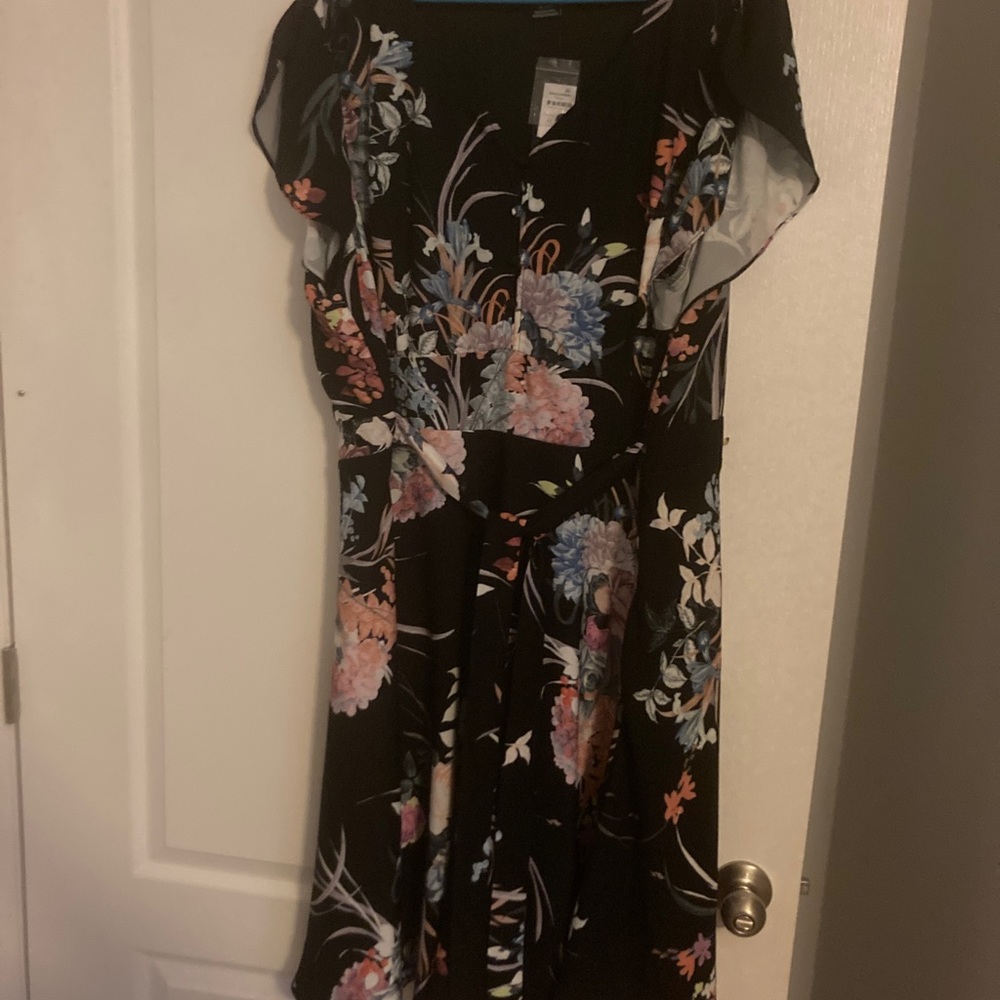 NWT CityChic Black Floral dress size 22